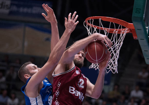 势击败了新 势击败了新